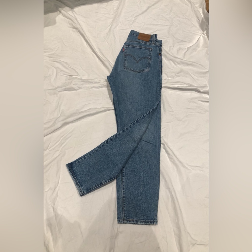 Levi’s button fly wedgie straight leg
